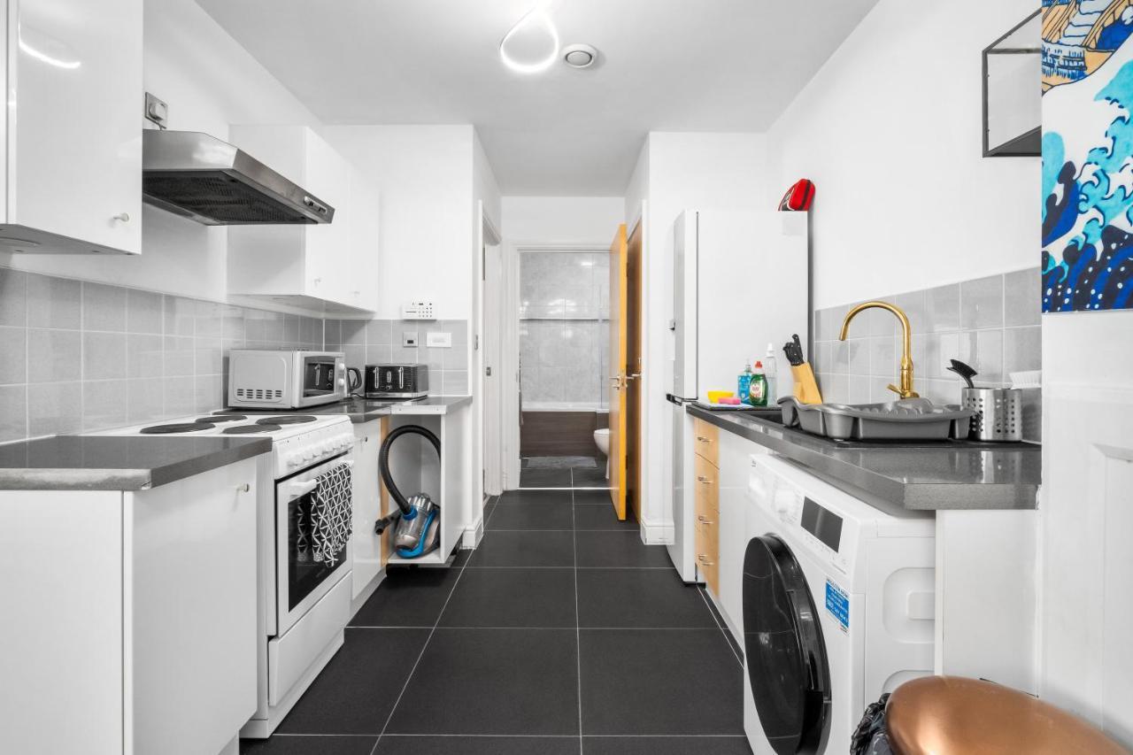 Broadway Suite - Newly Refurbished Stylish Apartment With Free Private Parking - Great Location Birmingham Dış mekan fotoğraf